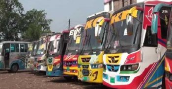 ঝালকাঠিতে চালককে মারধরের প্রতিবাদ ৫ রুটে বাস ধর্মঘট