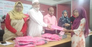 সাপাহারে জাতীয় কন্যা শিশু দিবস উদযাপন