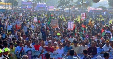 বিএনপির গণসমাবেশ: রংপুরে মাঠ ছাড়িয়ে সড়কে বিএনপি কর্মীরা