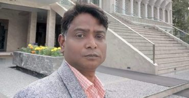 মানবতার ফেরিওয়ালা ইদ্রিস মোল্ল