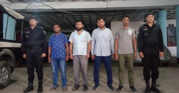 নারায়ণগঞ্জে ডিবি ও র‌্যাব পরিচয়ে ডাকাতি করার সময় ৪ ডাকাত গ্রেফতার