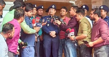 নিয়মের বাইরে কাউকে গ্রেফতার করা হচ্ছে না: আইজিপি