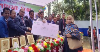 সিরাজগঞ্জে কৃষি ঋণ মেলায় ৩ কোটি টাকা বিতরণ