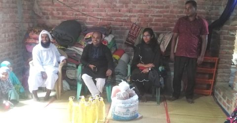 সাপাহারে রমজান উপলক্ষে শিশুসনদে ইউএনও’র খাদ্য সামগ্রী উপহার