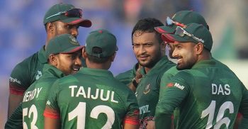 সাকিবের অলরাউন্ড নৈপুণ্যে ইংলিশদের হারালো টাইগাররা