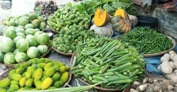 সবজির দামে দিশাহারা ক্রেতারা