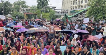 আজও শাহবাগে চলছে কোটাবিরোধীদের অবরোধ