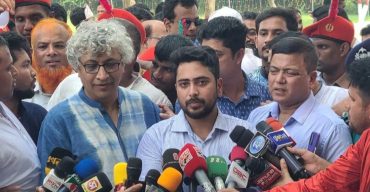 অন্তর্বর্তী সরকার নতজানু পররাষ্ট্রনীতিতে বিশ্বাস করে না: উপদেষ্টা নাহিদ