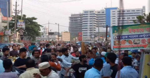 জাতীয় পার্টির ইফতার মাহফিলে হামলা, সাংবাদিকসহ আহত ২০