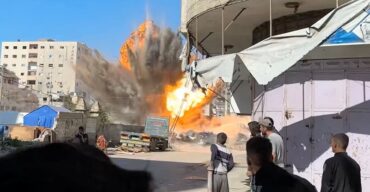 গাজার হাসপাতালে ইসরাইলি হামলা, হামাস নেতাসহ নিহত ৫