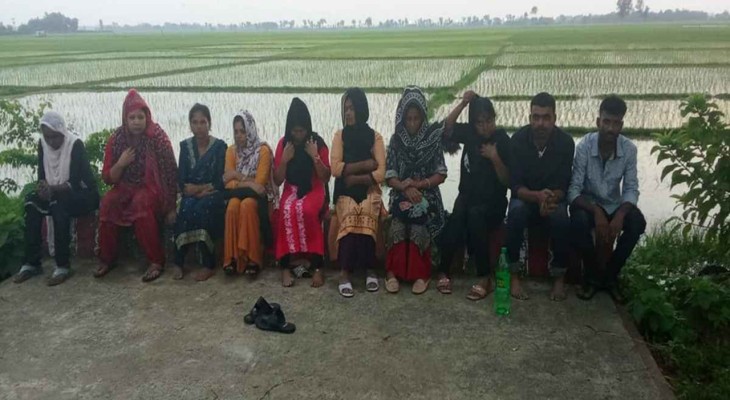 নওগাঁ সীমান্তে নারীসহ ১০ জনকে পুশইন বিএসএফের