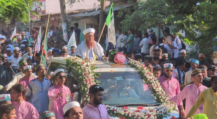 বন্দরে বর্ণাঢ্য জশনে জুলুস অনুষ্ঠিত, মহানবীর আদর্শেই মিলবে মুক্তি: আল্লামা বাহাদুর শাহ্