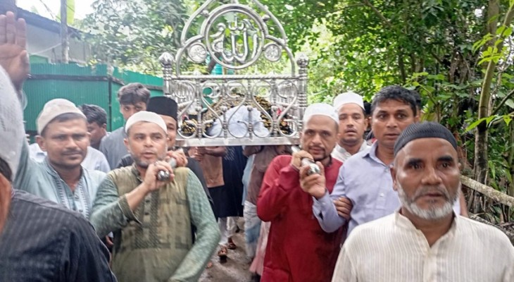 হাতকড়া পরে বাবার জানাজায় অংশ নিলেন কার্যক্রম নিষিদ্ধ আ.লীগের নেতা