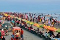 কুয়াকাটায় কার্নিভালে উৎসবের আমেজে মাতোয়ারা লক্ষাধিক পর্যটক