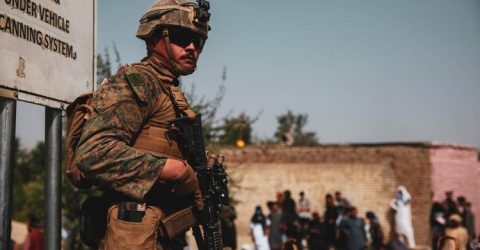 কাবুল বিমানবন্দরে গোলাগুলি: আফগান নিরাপত্তারক্ষী নিহত